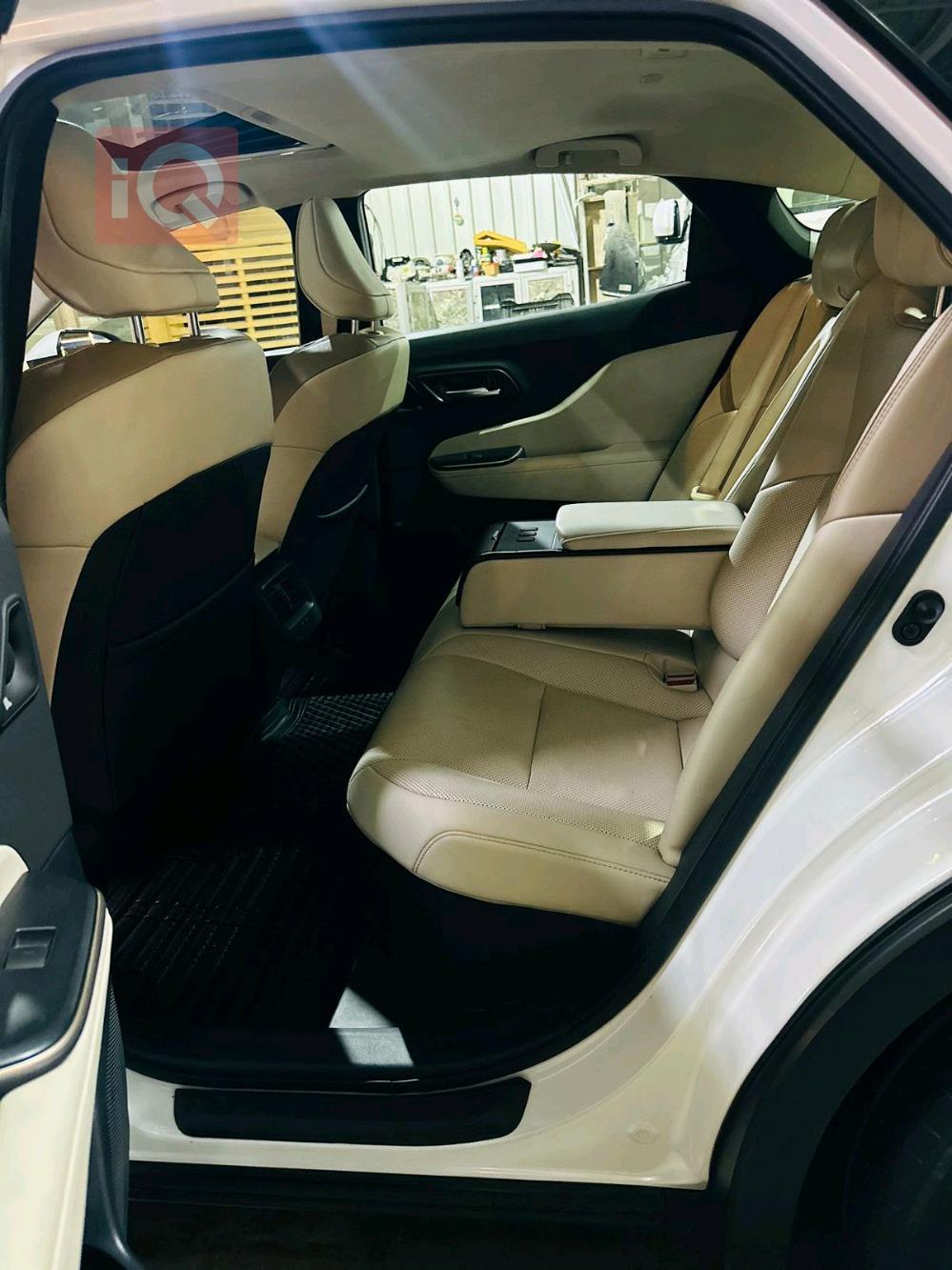 تۆیۆتا کراون